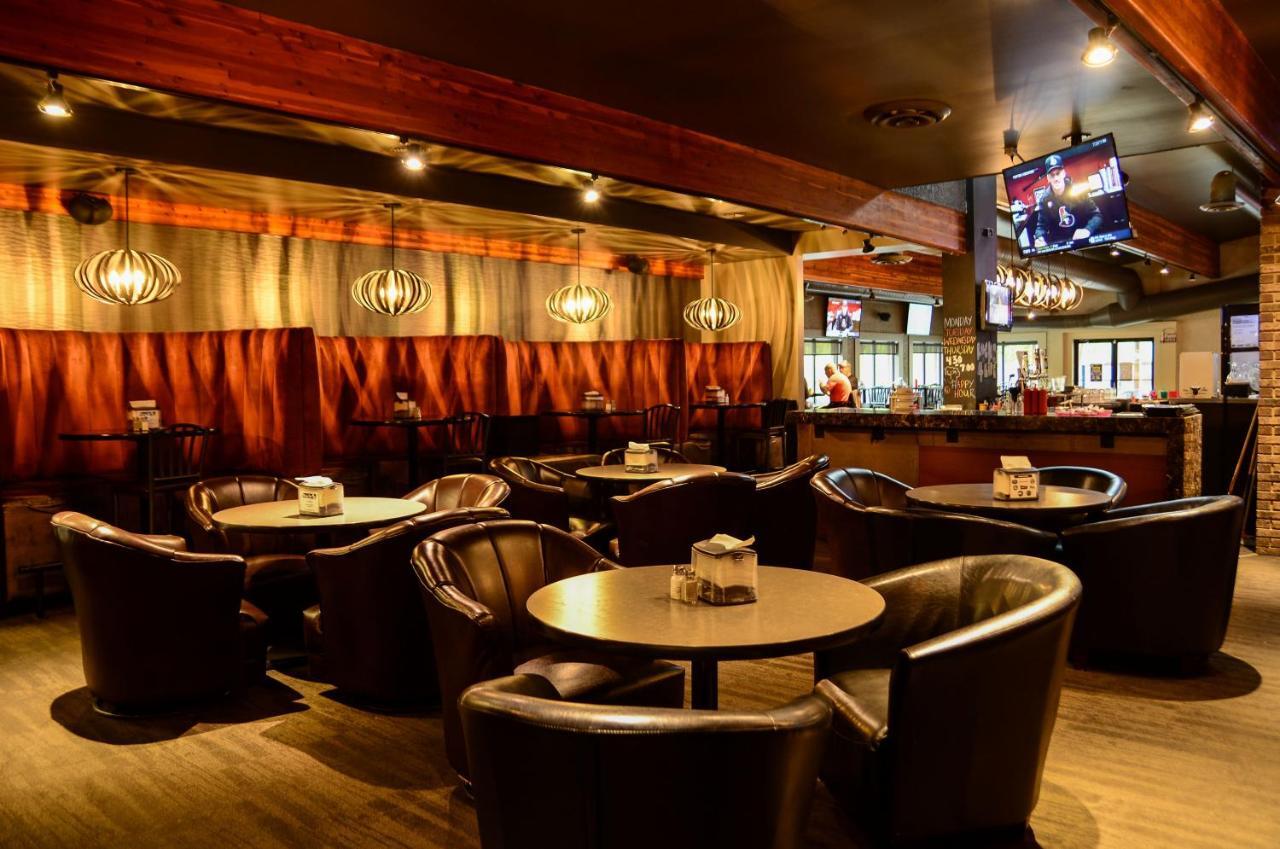 Morden Motor Inn Экстерьер фото